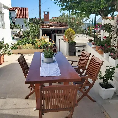 And With Parking Space Hvar - 13161 Maison d'hôtes