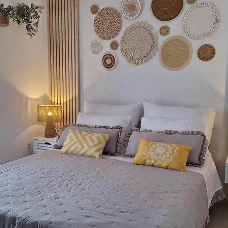 And With Parking Space Hvar - 13161 Maison d'hôtes 3*