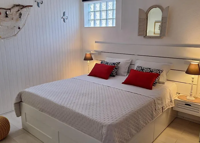 And With Parking Space Hvar - 13161 Affittacamere 3*